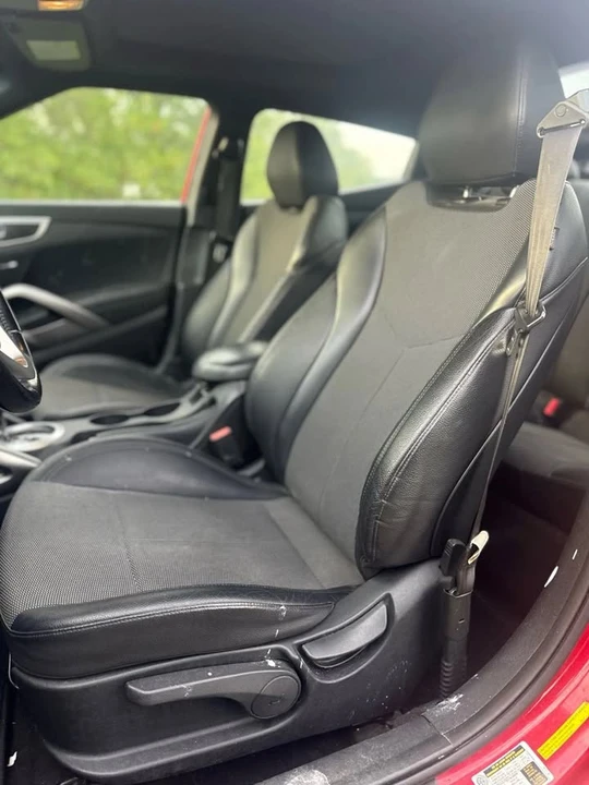 2016 Hyundai Veloster - Image 9 of 20