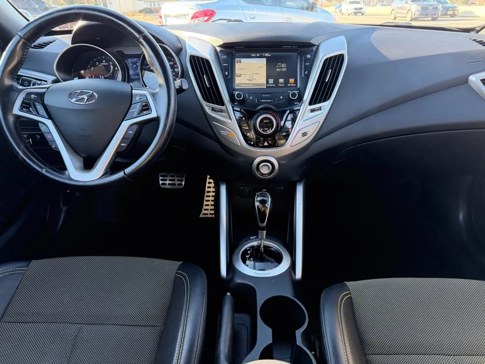 2016 Hyundai Veloster - Image 8 of 11