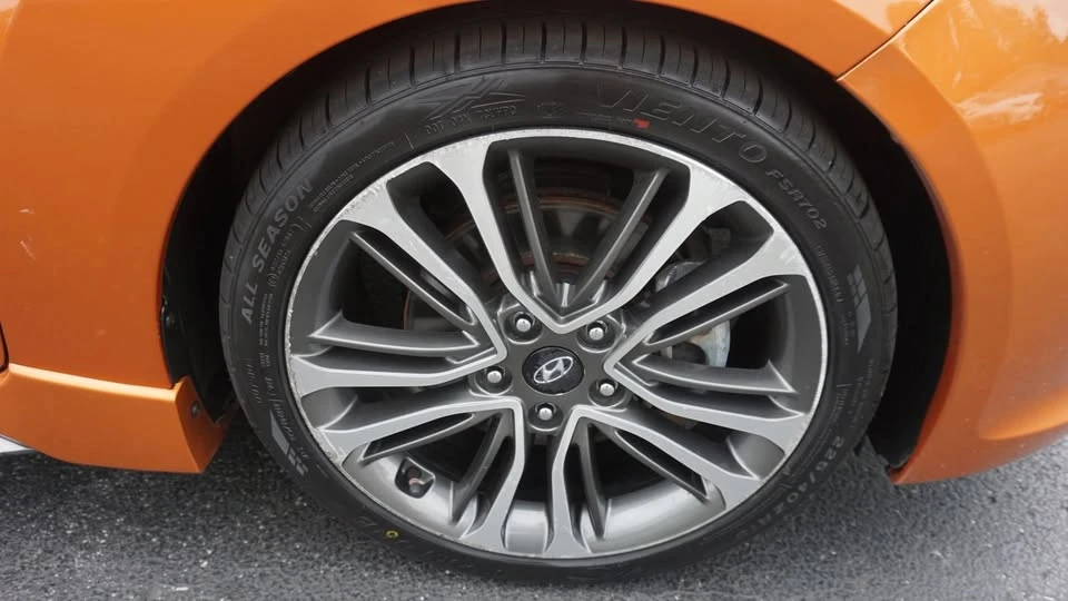 2016 Hyundai Veloster - Image 20 of 20