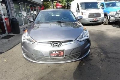 2016 Hyundai Veloster - Image 2 of 10
