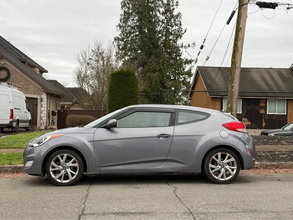 2016 Hyundai Veloster - Image 3 of 11