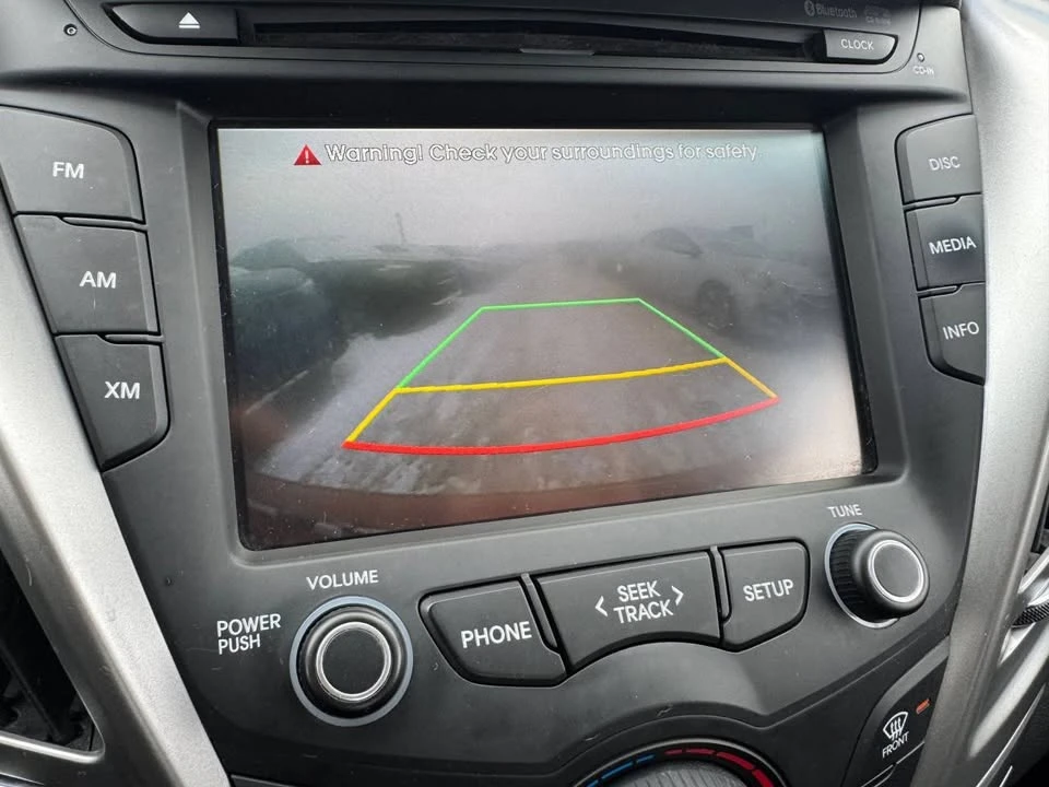 2016 Hyundai Veloster - Image 10 of 19