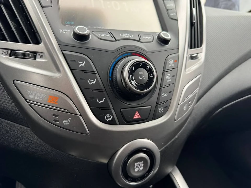 2016 Hyundai Veloster - Image 11 of 19