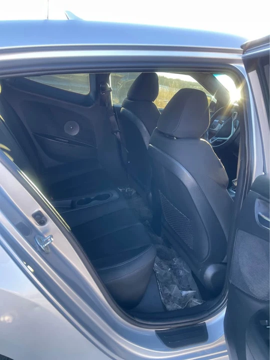 2016 Hyundai Veloster - Image 3 of 5