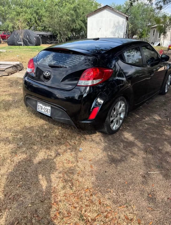 2016 Hyundai Veloster - Image 5 of 7