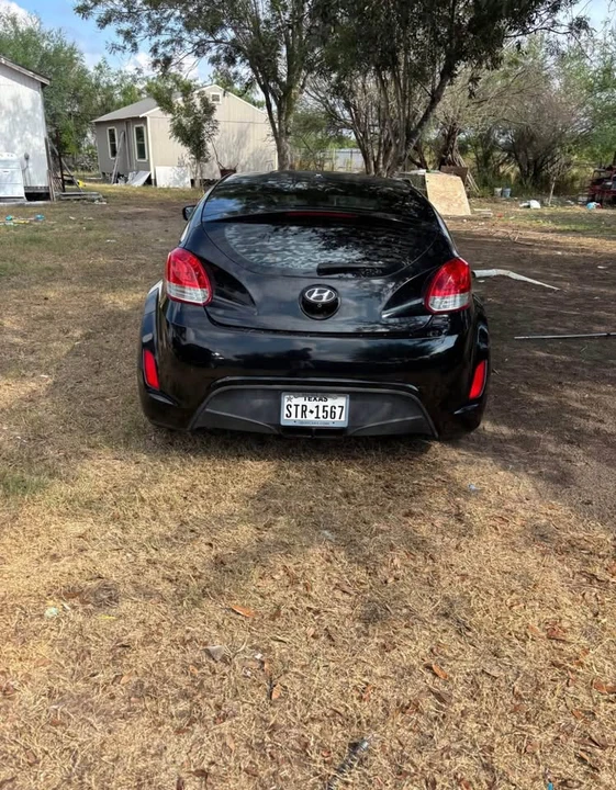 2016 Hyundai Veloster - Image 6 of 7