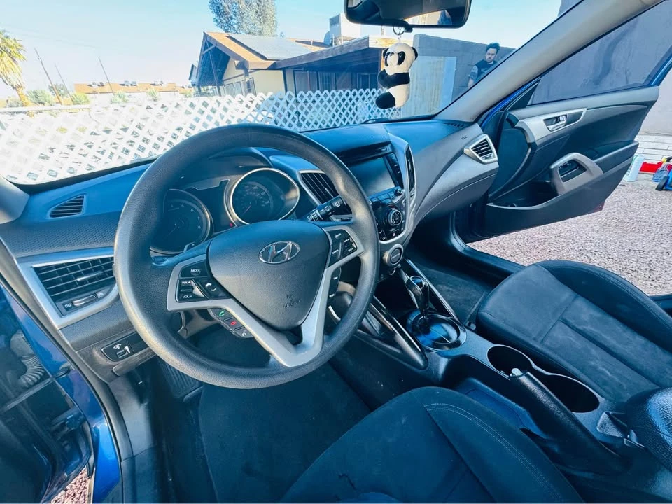 2016 Hyundai Veloster - Image 5 of 9