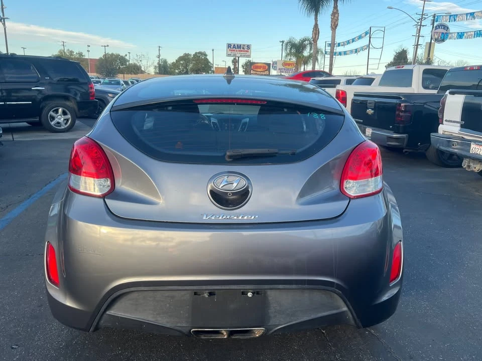 2016 Hyundai Veloster - Image 5 of 5