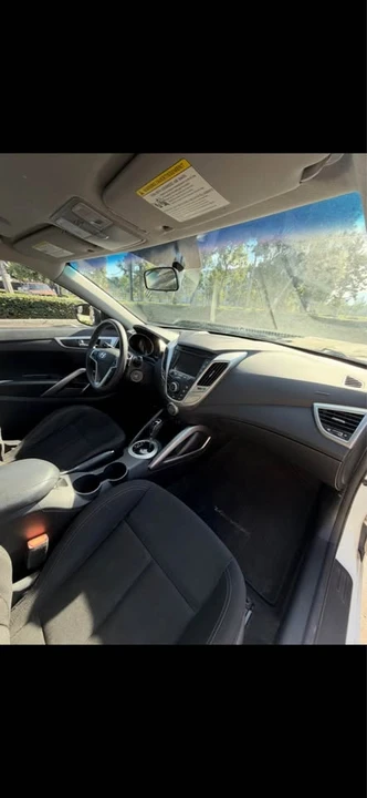 2016 Hyundai Veloster - Image 6 of 11