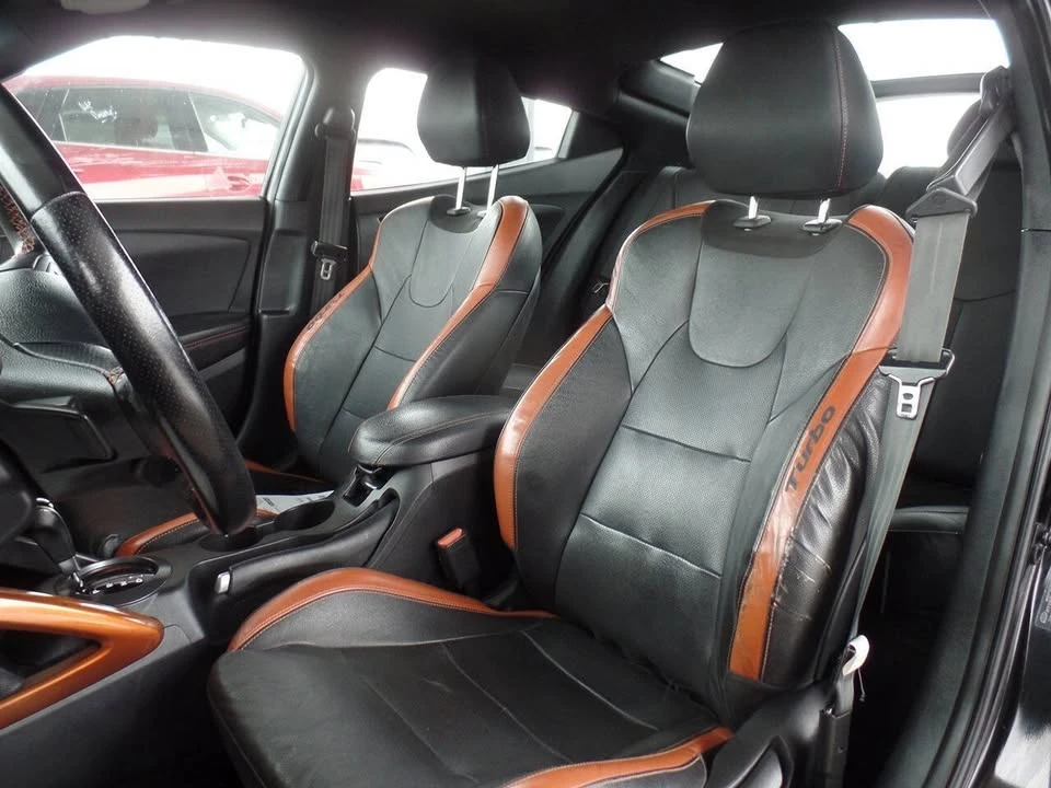 2016 Hyundai Veloster - Image 19 of 20