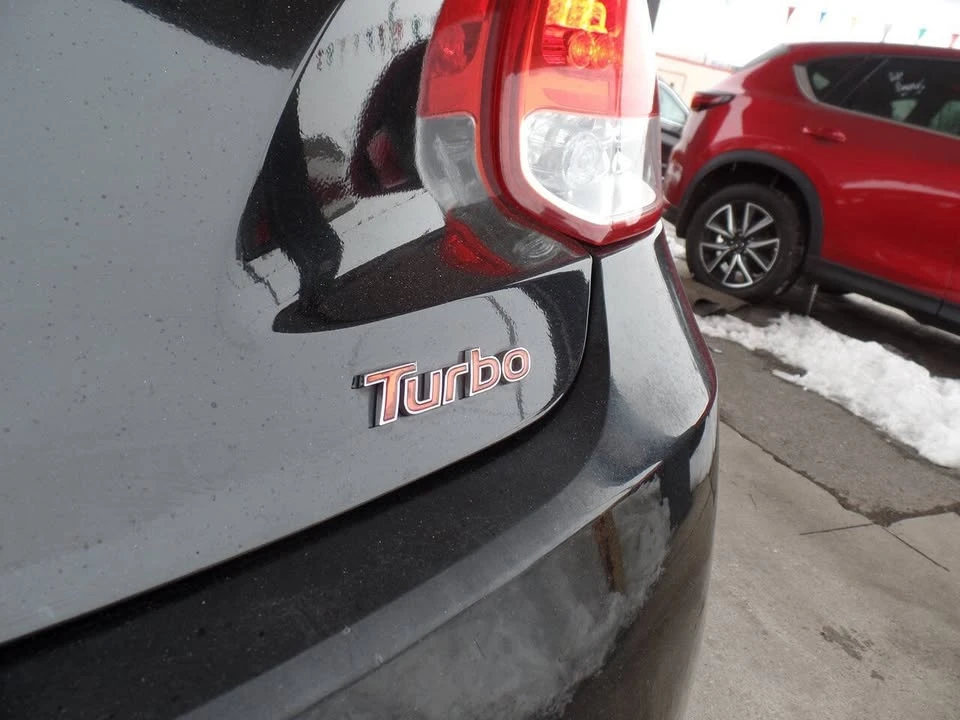 2016 Hyundai Veloster - Image 13 of 20