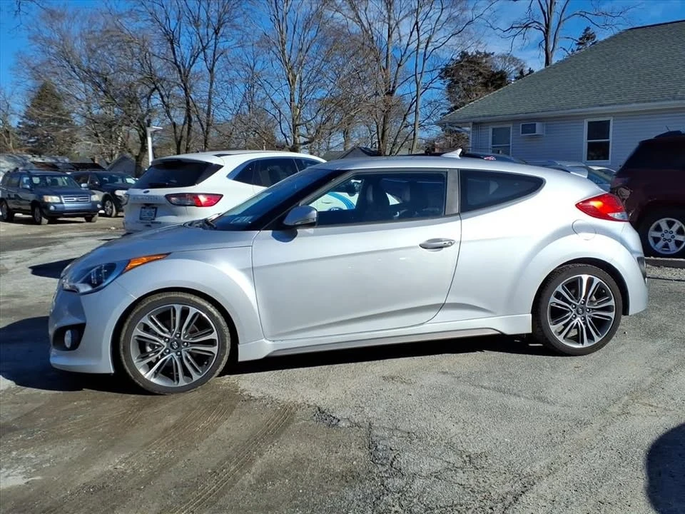 2016 Hyundai Veloster - Image 8 of 20