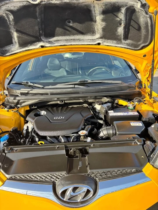 2016 Hyundai Veloster - Image 9 of 14