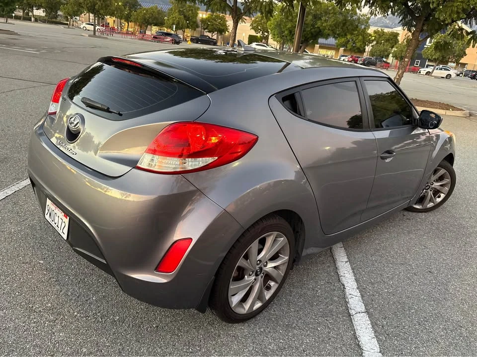2016 Hyundai Veloster - Image 5 of 17