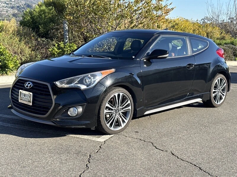 2016 Hyundai Veloster - Image 2 of 19