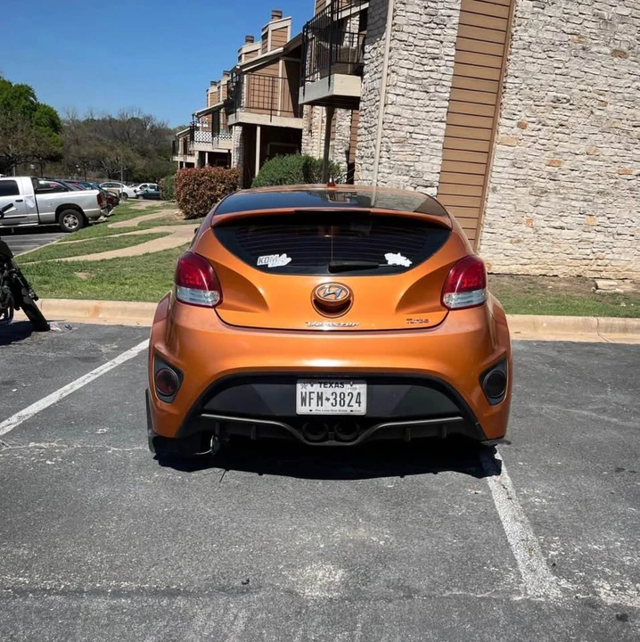 2016 Hyundai Veloster - Image 8 of 10