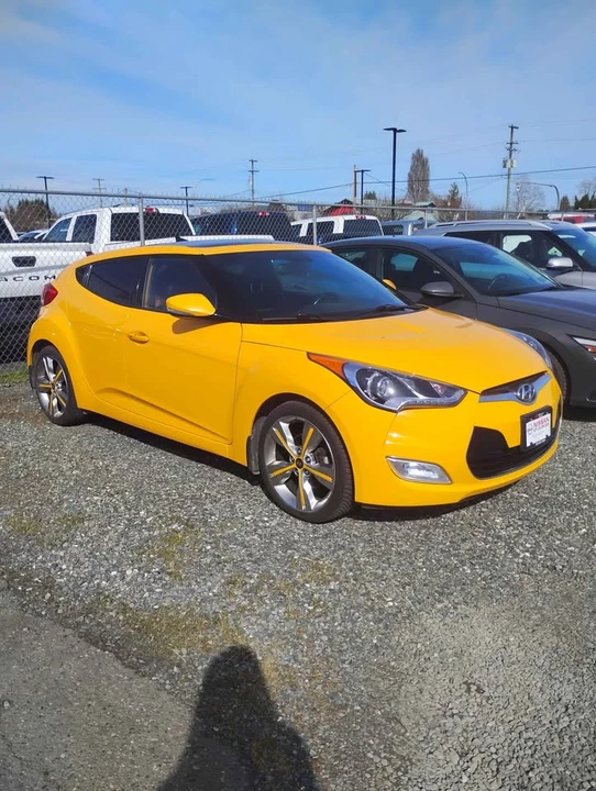2016 Hyundai Veloster - Image 2 of 6