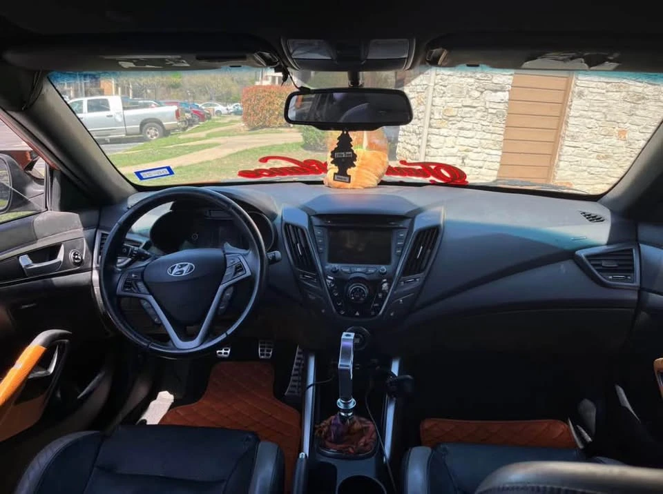 2016 Hyundai Veloster - Image 3 of 10