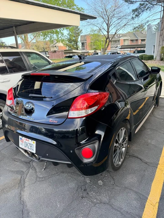 2016 Hyundai Veloster - Image 4 of 11