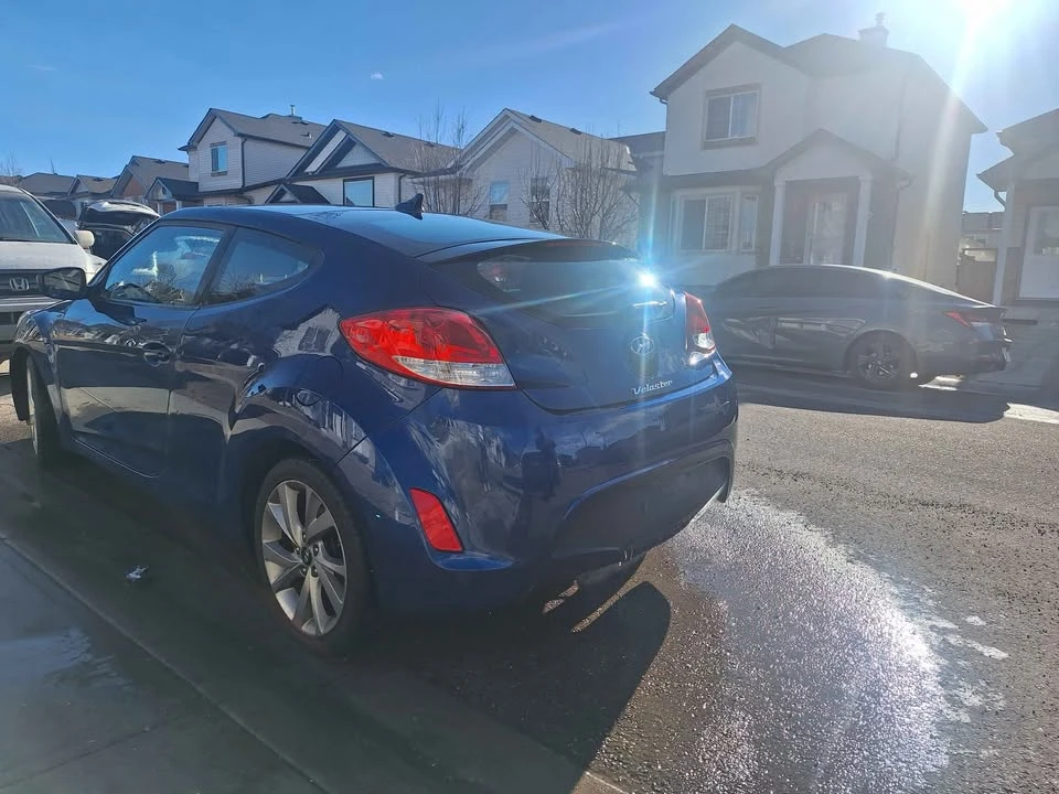 2016 Hyundai Veloster - Image 3 of 10