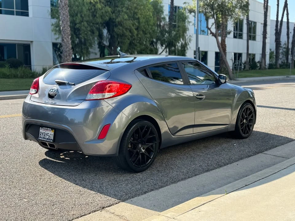 2016 Hyundai Veloster - Image 4 of 15