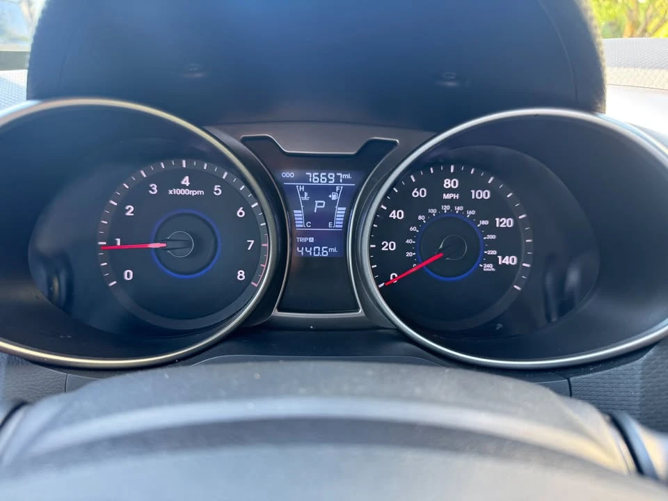 2016 Hyundai Veloster - Image 12 of 15