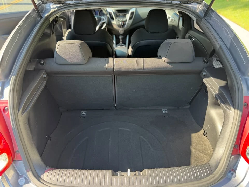 2016 Hyundai Veloster - Image 14 of 15