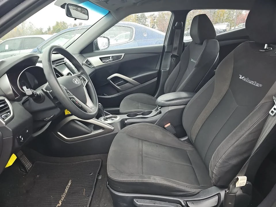 2016 Hyundai Veloster - Image 5 of 14