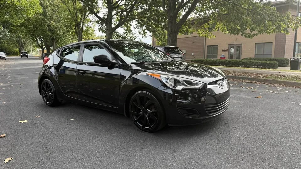 2016 Hyundai Veloster - Image 7 of 16