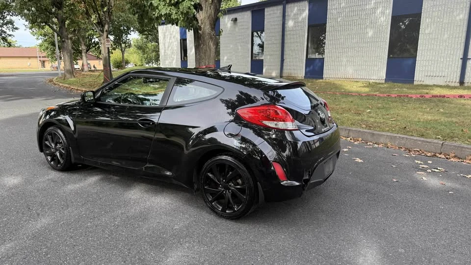 2016 Hyundai Veloster - Image 6 of 16
