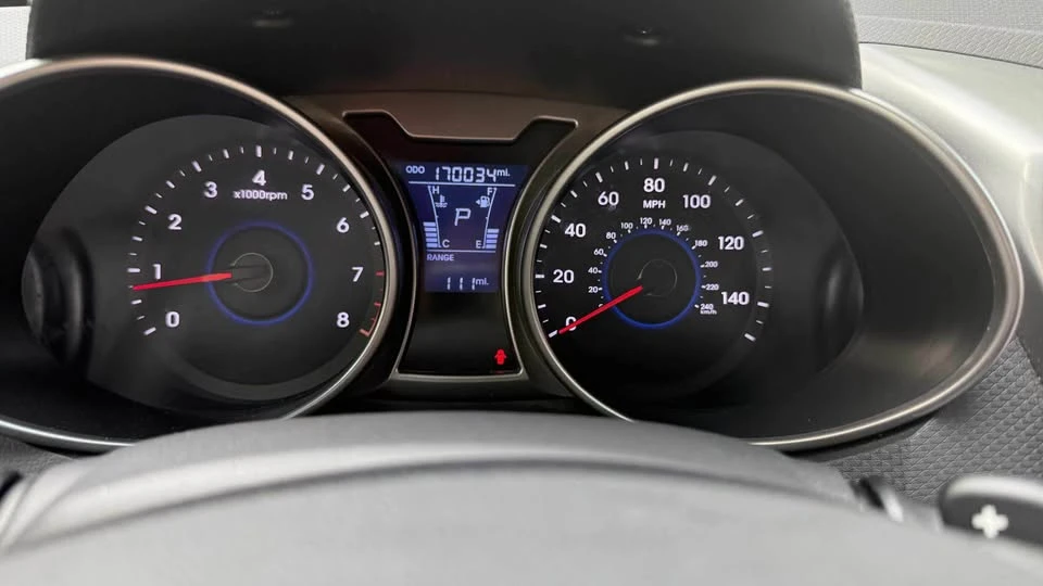2016 Hyundai Veloster - Image 12 of 16