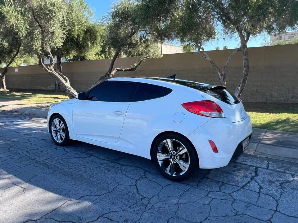 2016 Hyundai Veloster - Image 11 of 11
