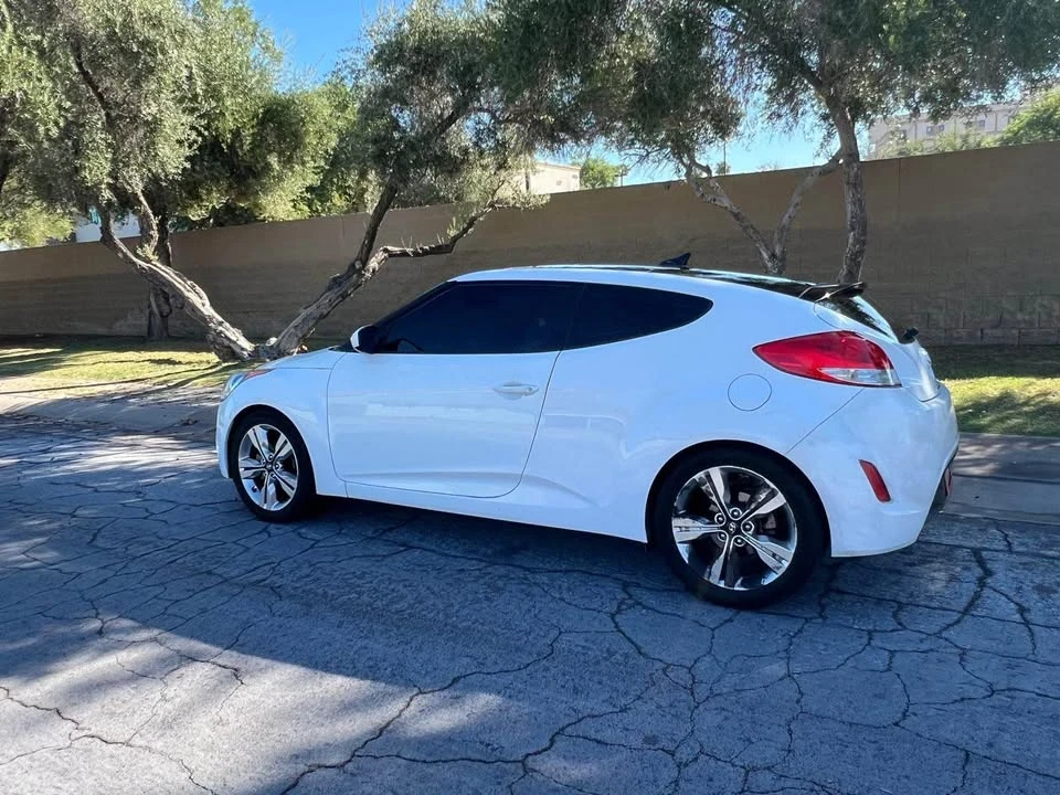 2016 Hyundai Veloster - Image 3 of 11