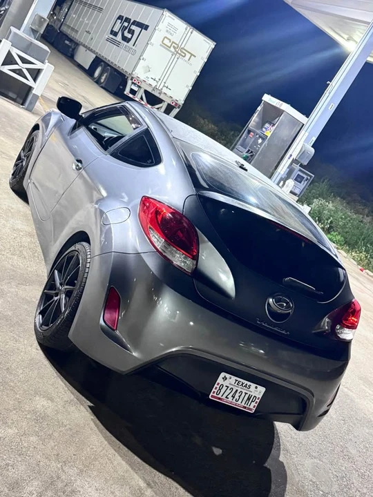 2016 Hyundai Veloster - Image 5 of 6