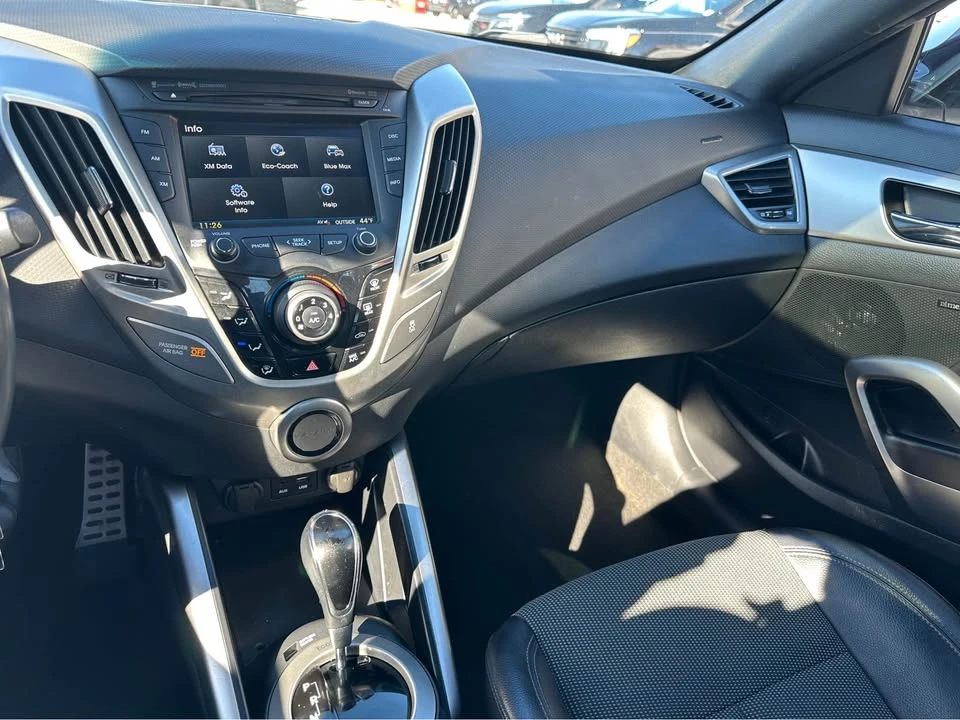 2016 Hyundai Veloster - Image 10 of 10