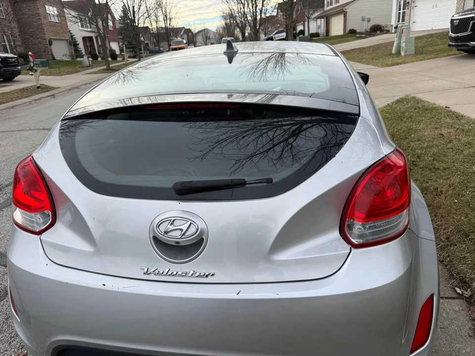 2016 Hyundai Veloster - Image 3 of 4