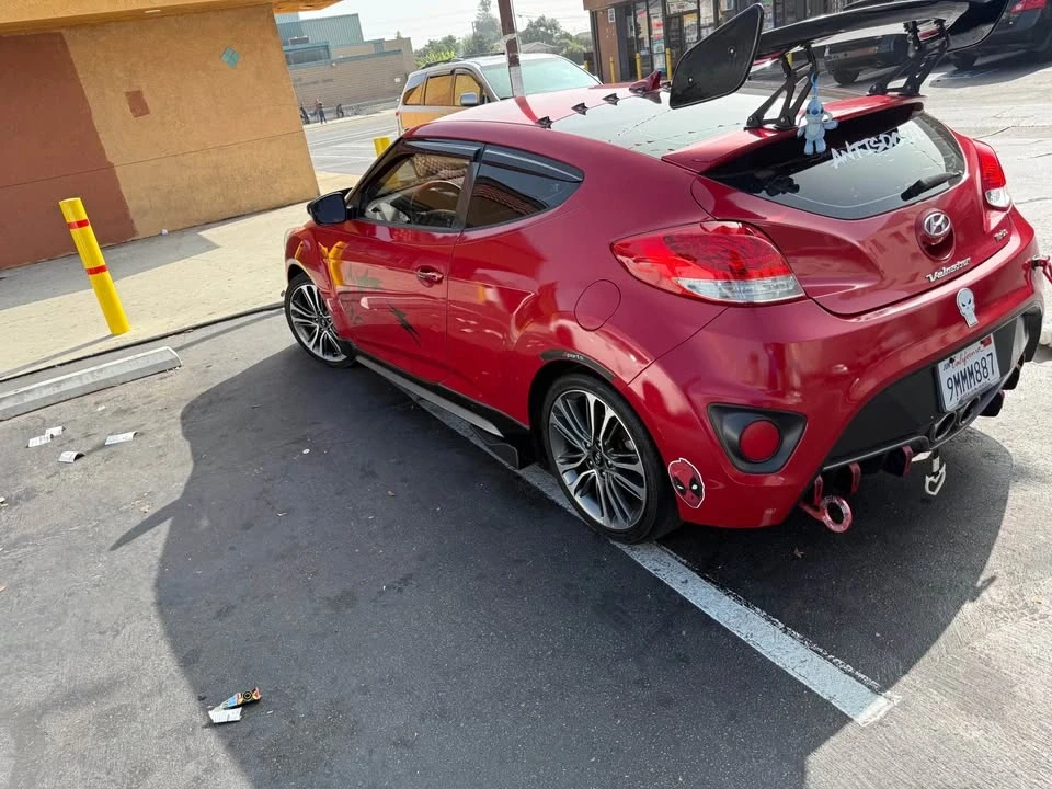 2016 Hyundai Veloster - Image 2 of 6
