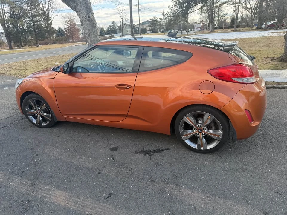 2016 Hyundai Veloster - Image 5 of 15