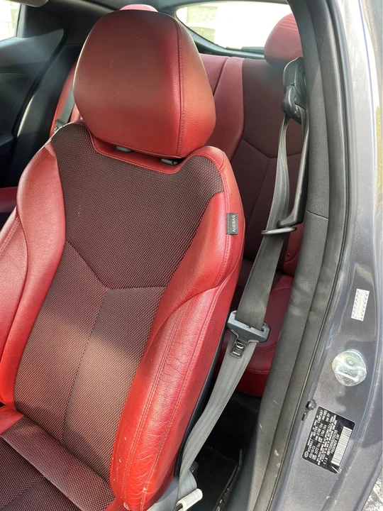 2016 Hyundai Veloster - Image 2 of 10