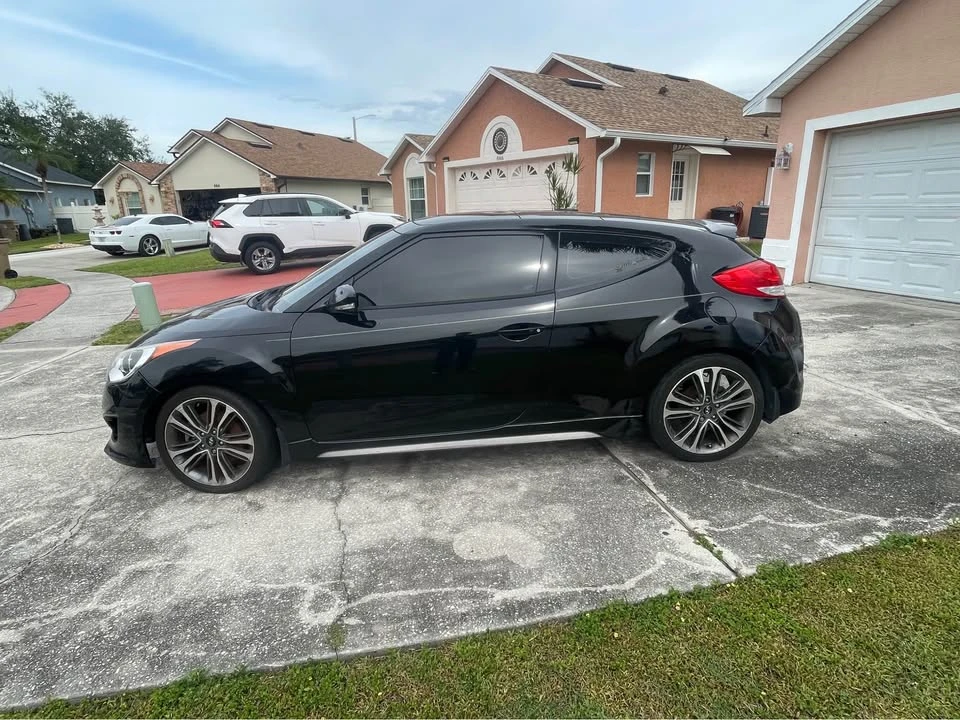 2016 Hyundai Veloster - Image 5 of 17