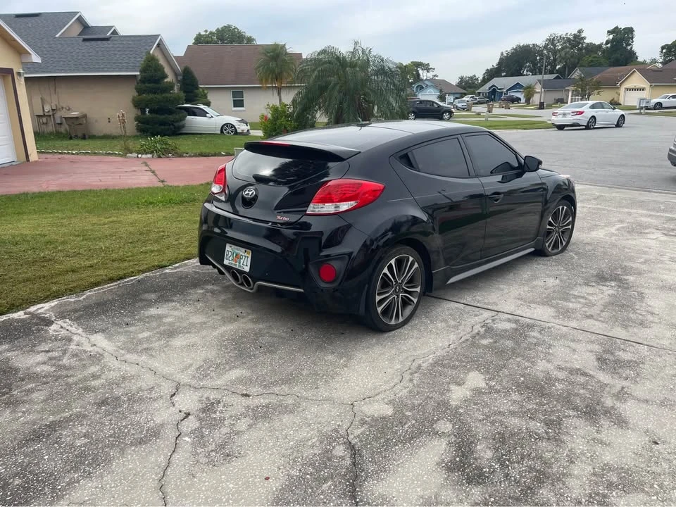 2016 Hyundai Veloster - Image 6 of 17