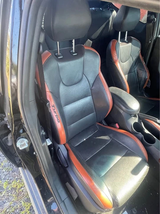 2016 Hyundai Veloster - Image 17 of 17