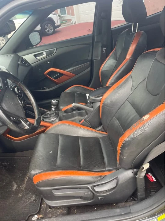 2016 Hyundai Veloster - Image 8 of 17