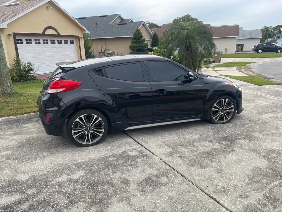 2016 Hyundai Veloster - Image 3 of 17