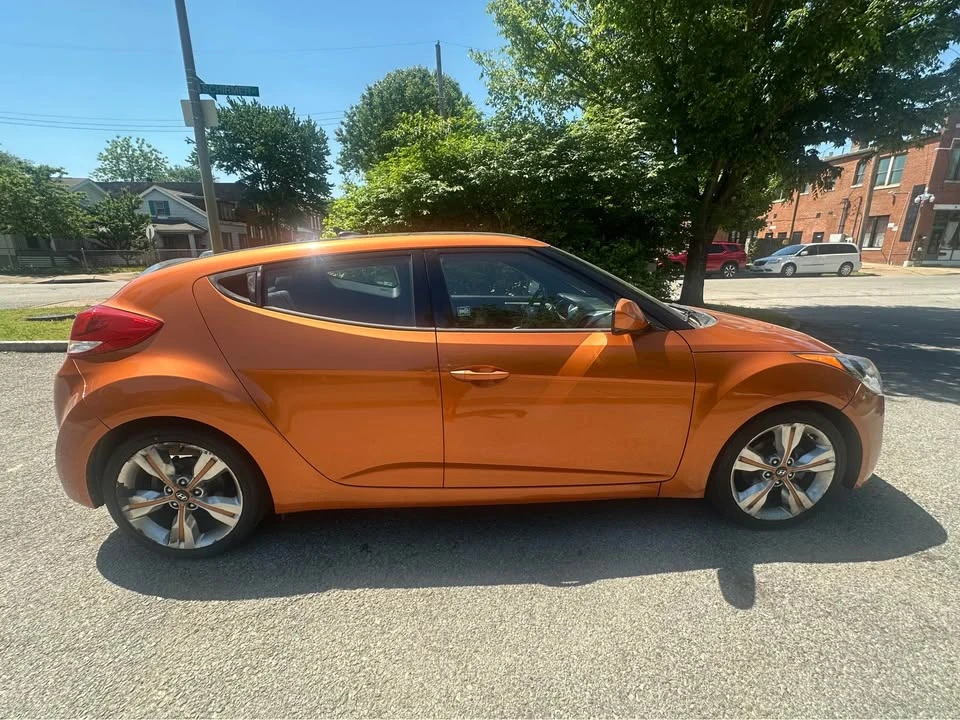 2016 Hyundai Veloster - Image 3 of 15