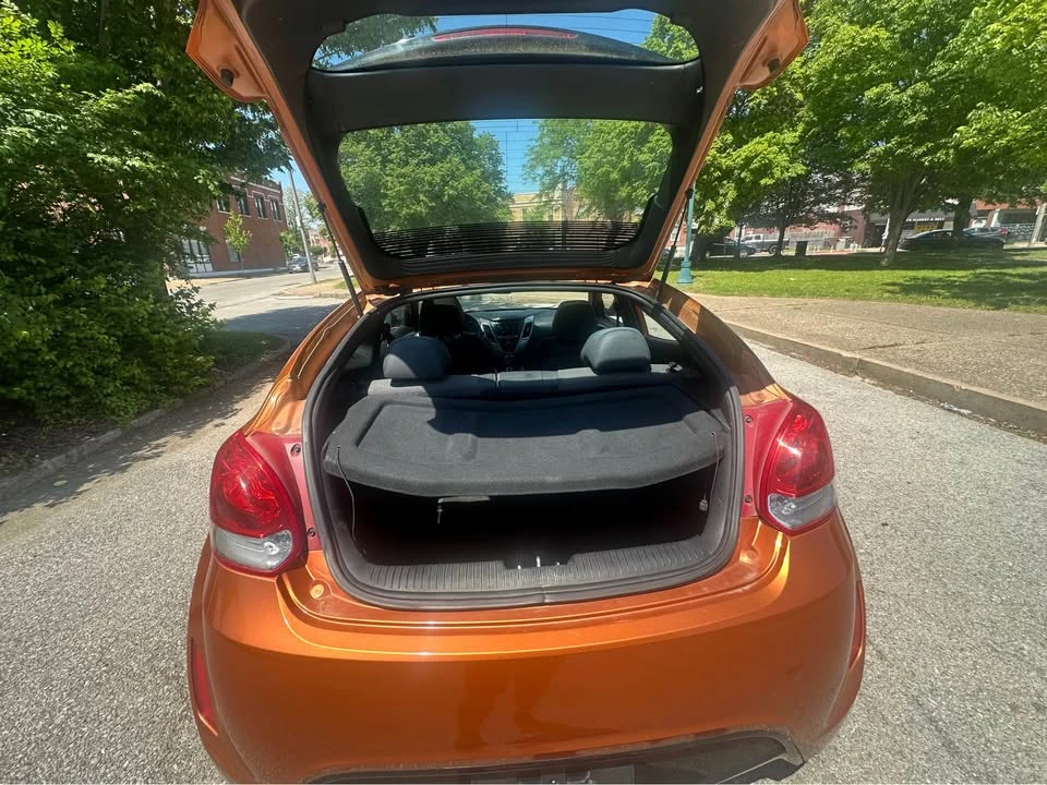 2016 Hyundai Veloster - Image 7 of 15