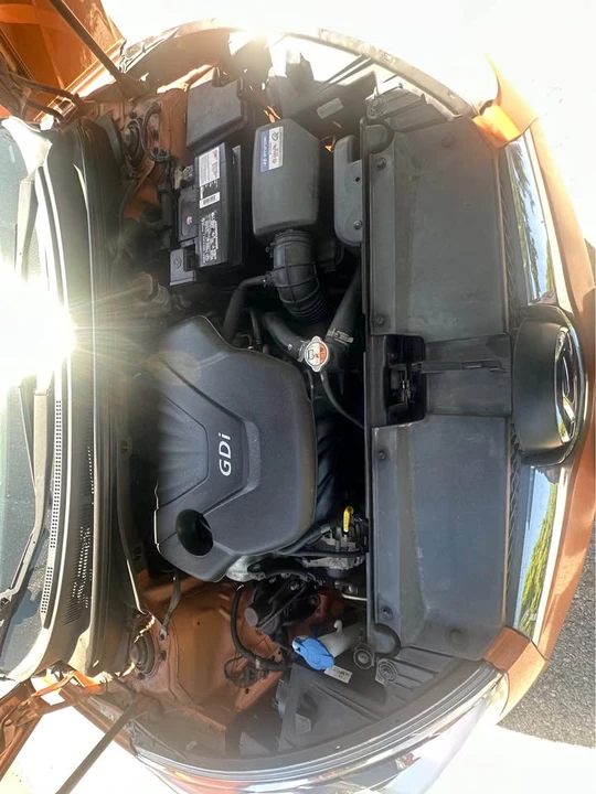 2016 Hyundai Veloster - Image 14 of 15