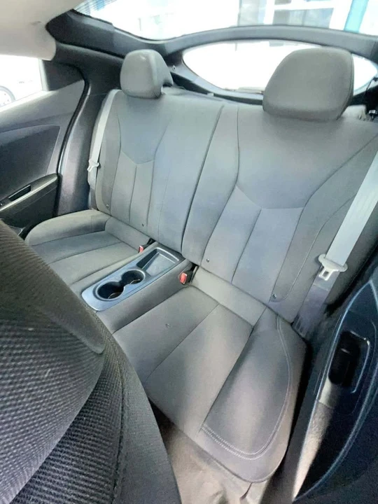 2016 Hyundai Veloster - Image 5 of 10