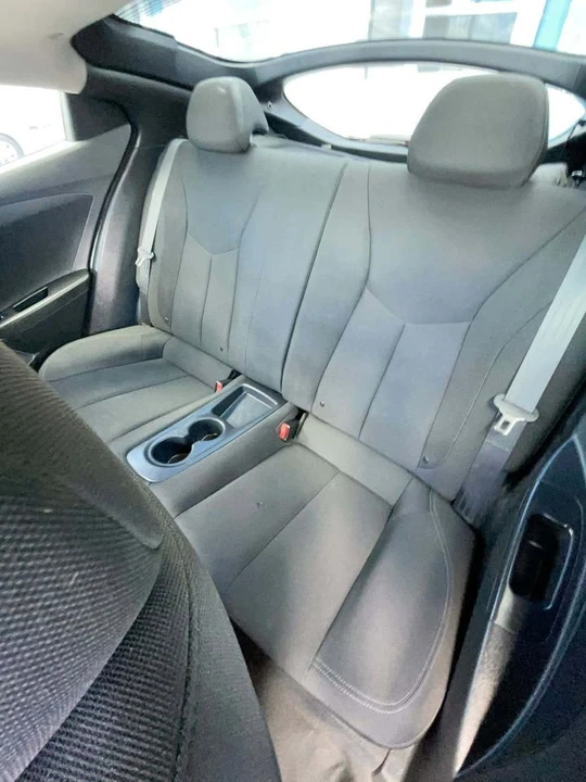2016 Hyundai Veloster - Image 5 of 10