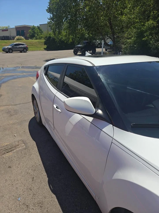 2016 Hyundai Veloster - Image 3 of 4
